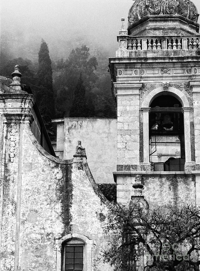 Black And White Photograph - Taormina church detail by Silvia Ganora