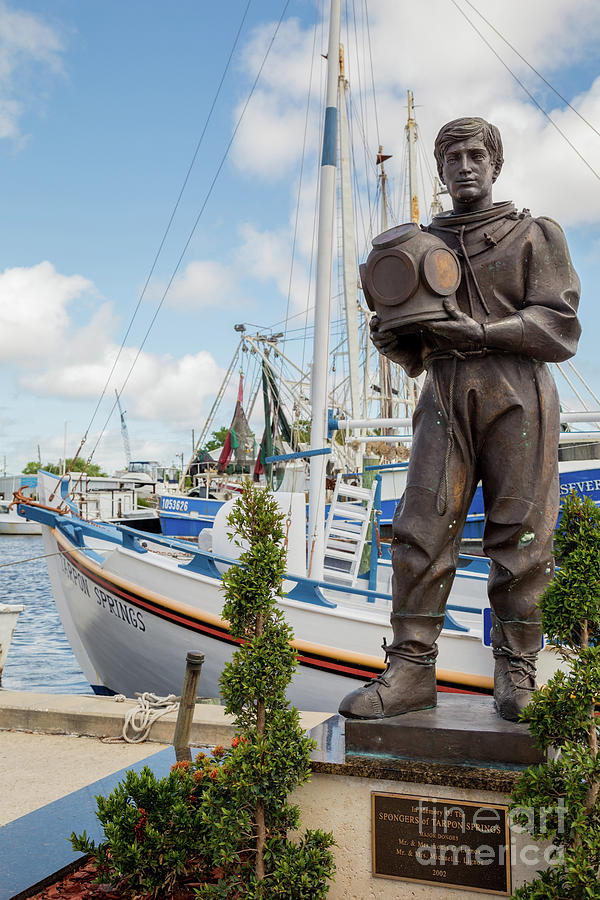 Tarpon Springs Sponge Diver Statue, Tarpon Springs, Florida Photograph by Dawna Moore Photography