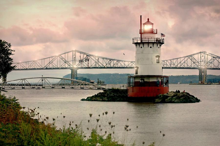 Tarrytown Lighthouse Photograph by Diana Angstadt