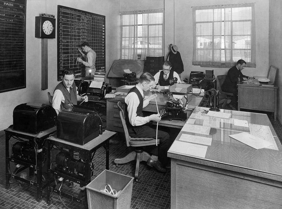 TAT Airline Office Photograph by Underwood Archives