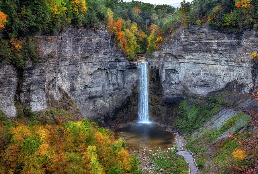 Waterfall Photograph - Taughannock Autumn by Mark Papke