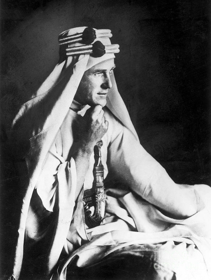 Lawrence Of Arabia Photograph - T.e. Lawrence, Wwi British Officer by Science Source