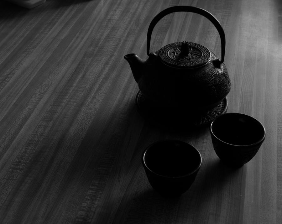 Tea Pot Photograph by Robert Bissett