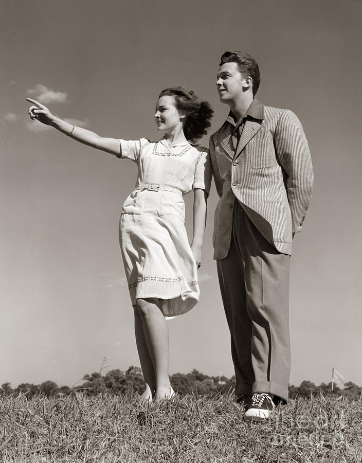 Teen Couple Outdoors, C.1940s Photograph by H. Armstrong Roberts/ClassicStock
