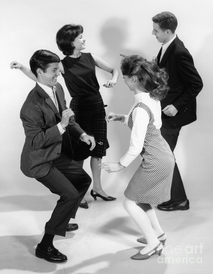 Teen Couples Doing The Twist, C.1960s Photograph by H. Armstrong Roberts/ClassicStock