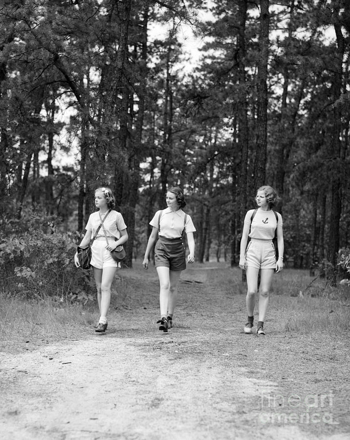 Teen Girls Hiking, C.1940s Photograph by H. Armstrong Roberts/ClassicStock