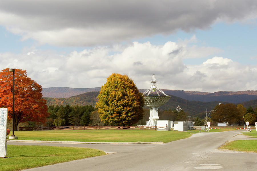 Telescope, Green Bank National Radio Astronomy Observatory, WV Photograph by Karen Foley Fine