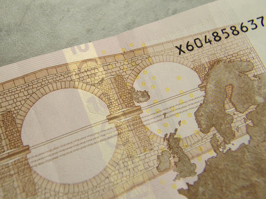 Ten Euro Note Photograph by Adrian Wale