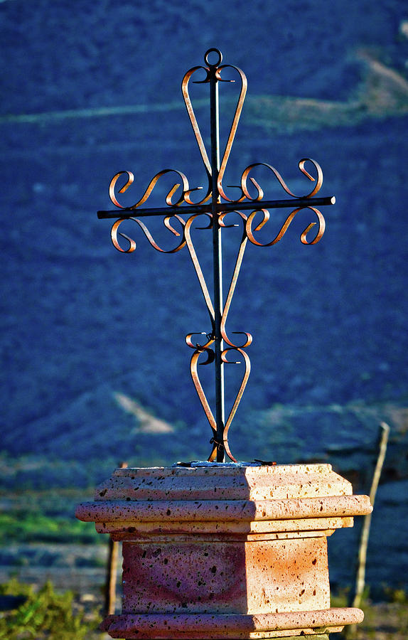 Terlingua Cross Photograph by Linda Unger
