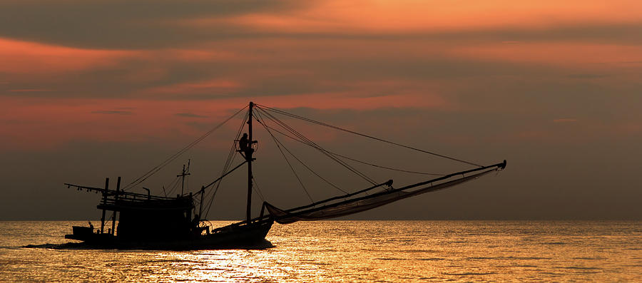 Thai Fishing Boat Photograph by Ivo Yordanov - Fine Art America