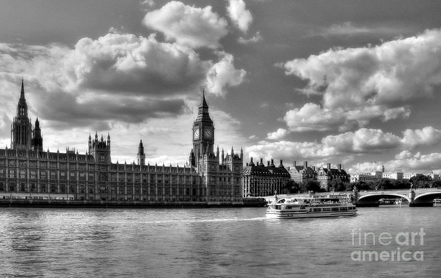 Thames River In London 2 BW Photograph by Mel Steinhauer