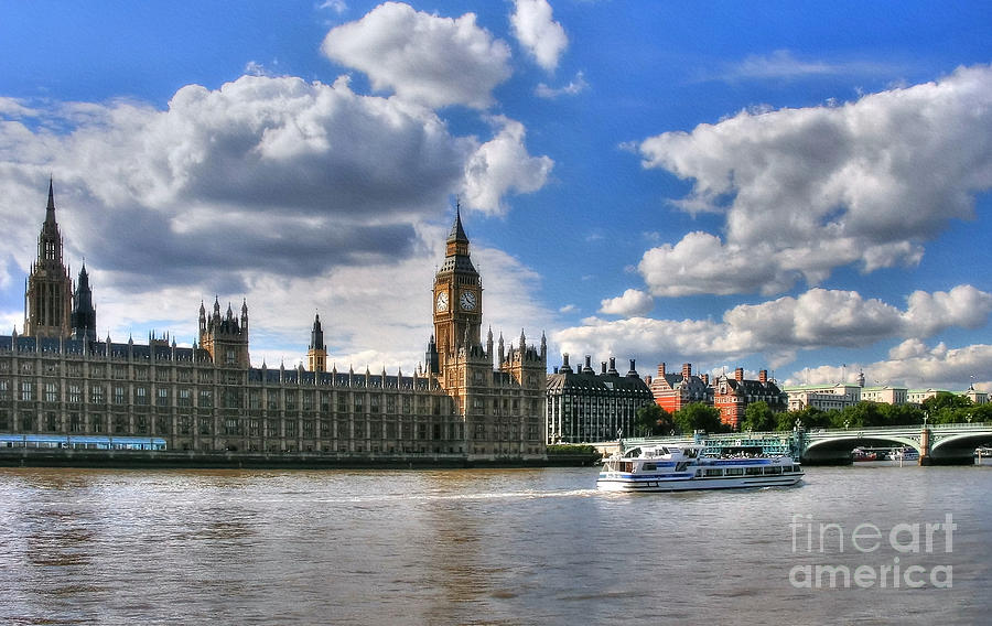 London Photograph - Thames River In London 2 by Mel Steinhauer