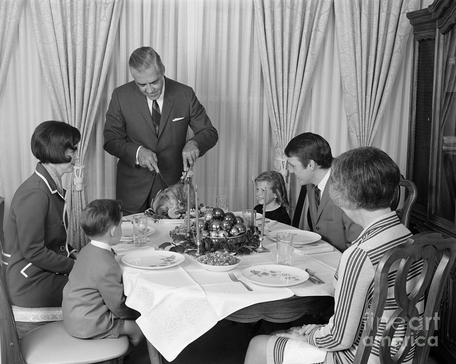 Thanksgiving Dinner, C.1960s Photograph by H. Armstrong Roberts/ClassicStock