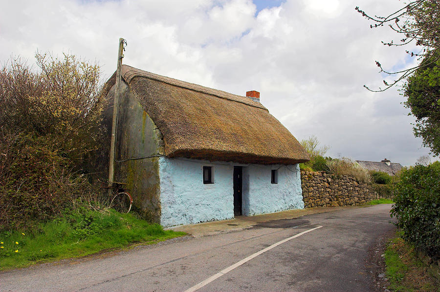Thatch roof cottage Galway Photograph by Pierre Leclerc Photography