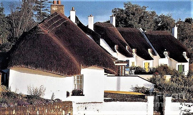 Thatched Cottages Dunmore East Photograph by Val Byrne