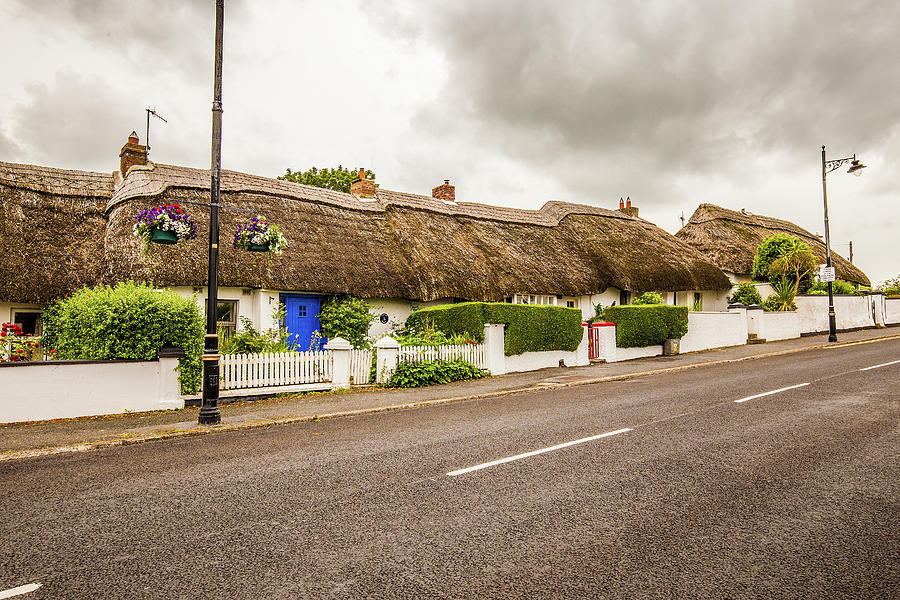 Thatched Cottages Photograph by Ed James