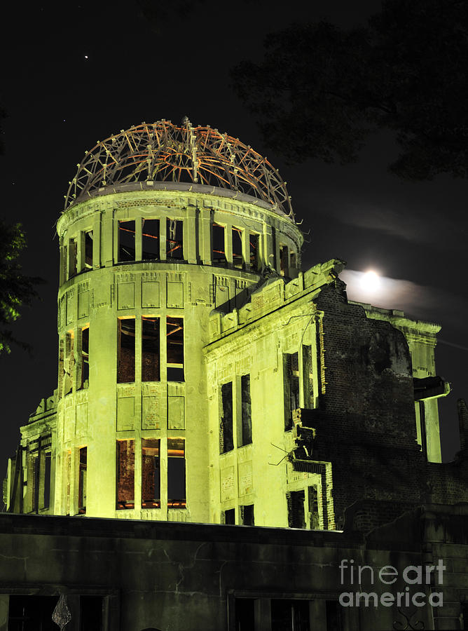 A-bomb Photograph - The A-Bomb Dome at Night by Andy Smy