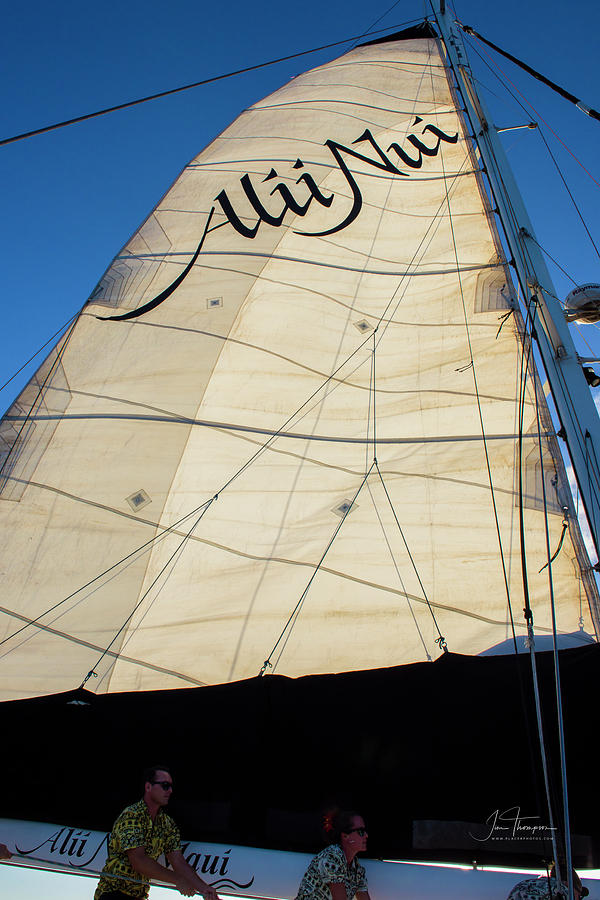 The Alii Nui Crew Raising the Sail Photograph by Jim Thompson