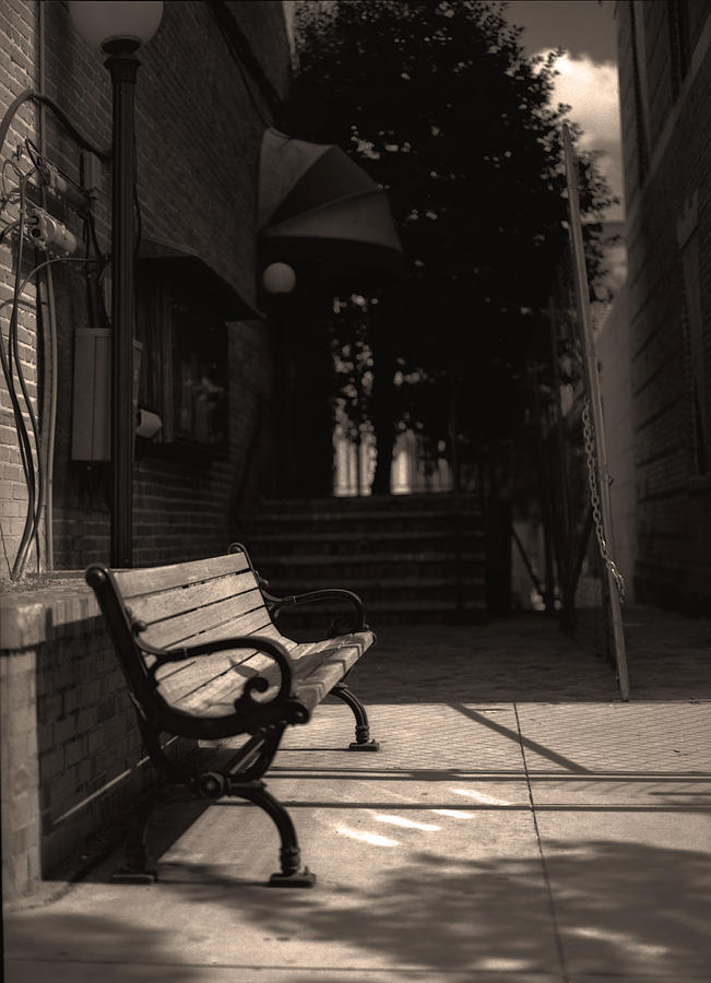 City Photograph - The Alleyway by Ayesha  Lakes
