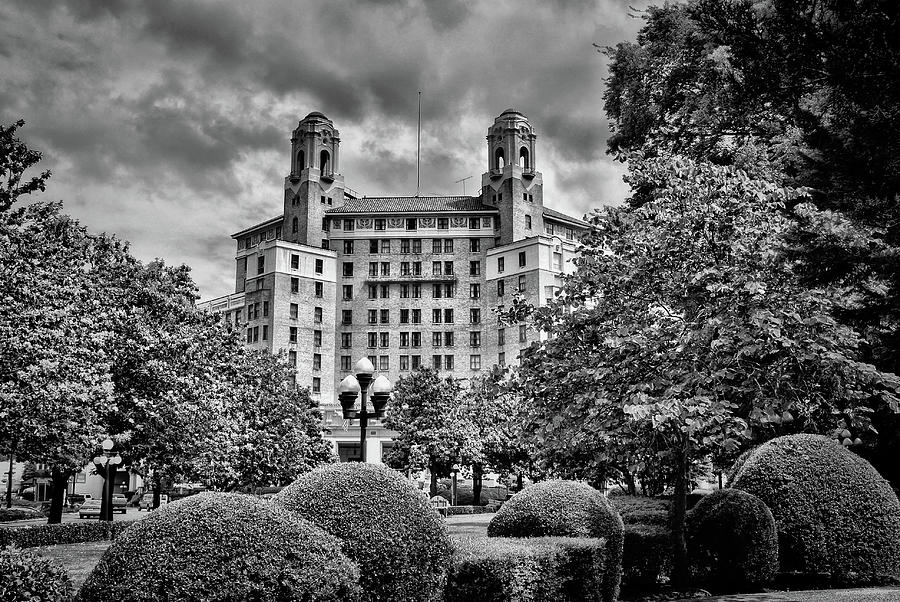 America Photograph - The Arlington Hotel - Hot Springs Arkansas - Black And White by Gregory Ballos America Photograph - The Arlington Hotel - Hot Springs Arkansas - Black And White by Gregory Ballos
