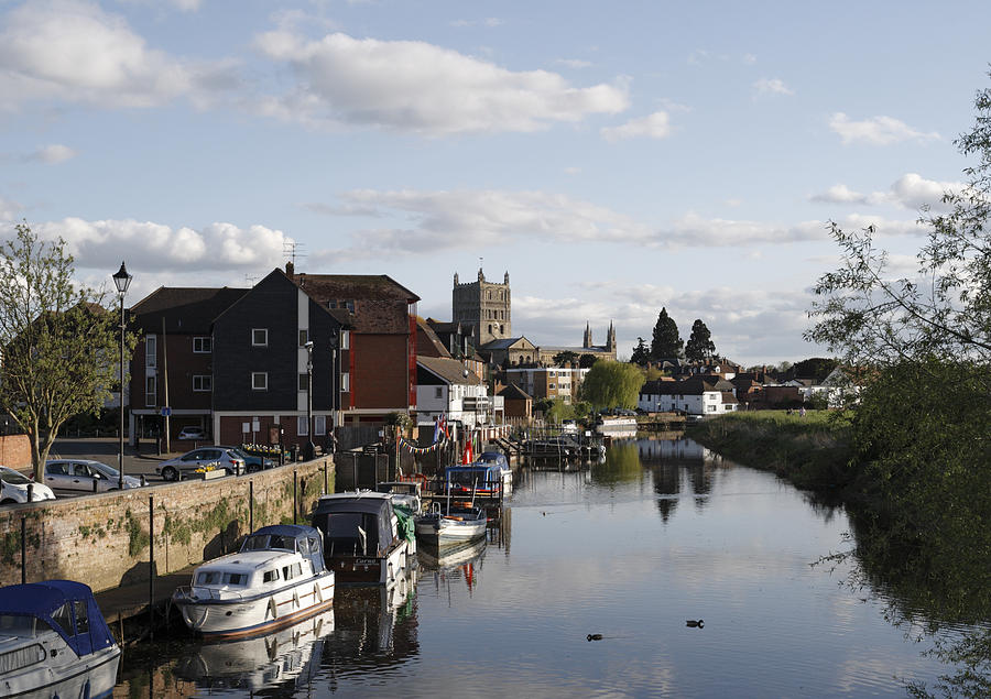 The Avon in Tewkesbury Photograph by Kevin Round | Fine Art America