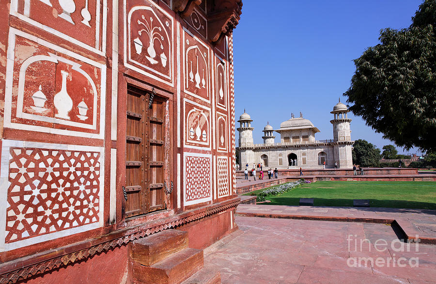 The Baby Taj in Agra Photograph by Robert Preston