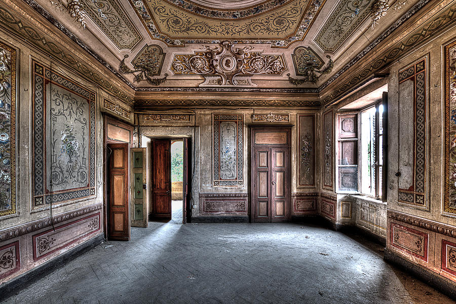 THE BIG ROOM - Il GRANDE SALONE Photograph by Enrico Pelos