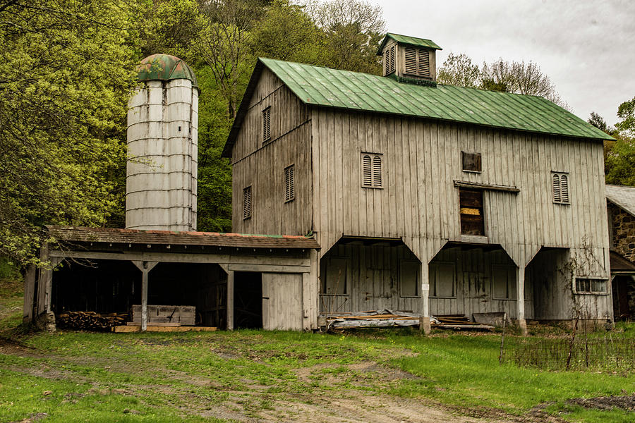 The Barn Photograph by Pamela Taylor