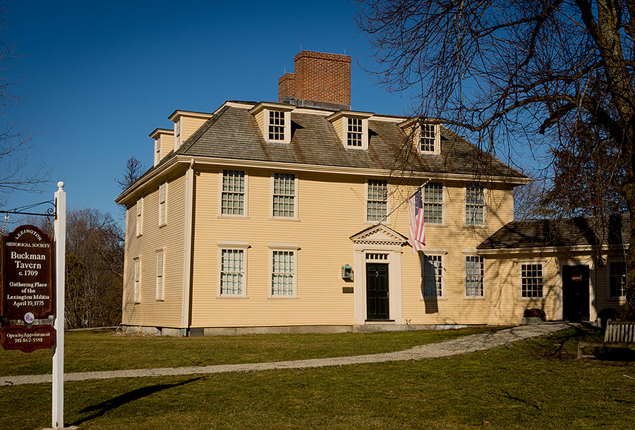 The Buckman Tavern 1709, Lexington Massachusetts Photograph by Jean ...