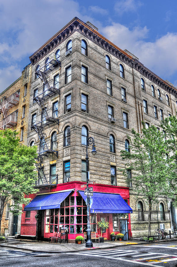New York City Photograph - The Building Used for the TV Show Friends by Randy Aveille
