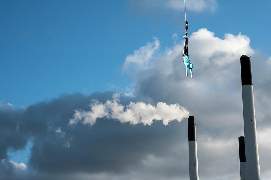 The bungy jumper by Michael Mogensen The bungy jumper by Michael Mogensen