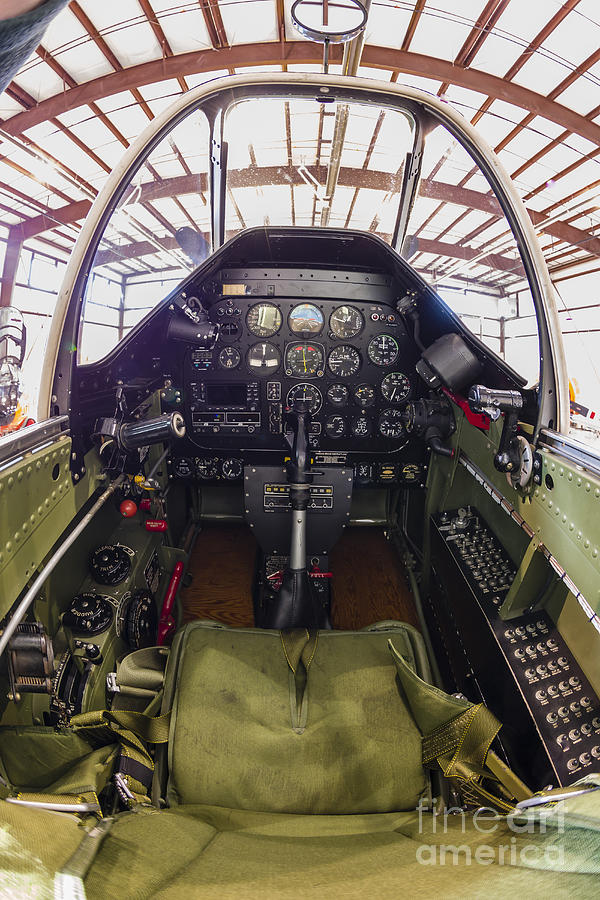 p51 cockpit