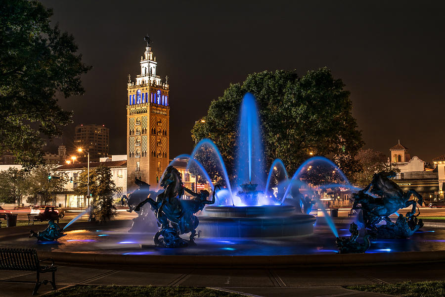 The Country Club Plaza Photograph by Mark Warren - Pixels