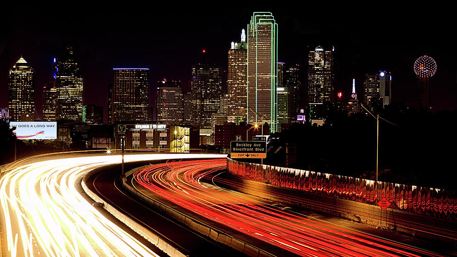 Dallas Skyline Photograph - The Dallas Night Skyline by JC Findley