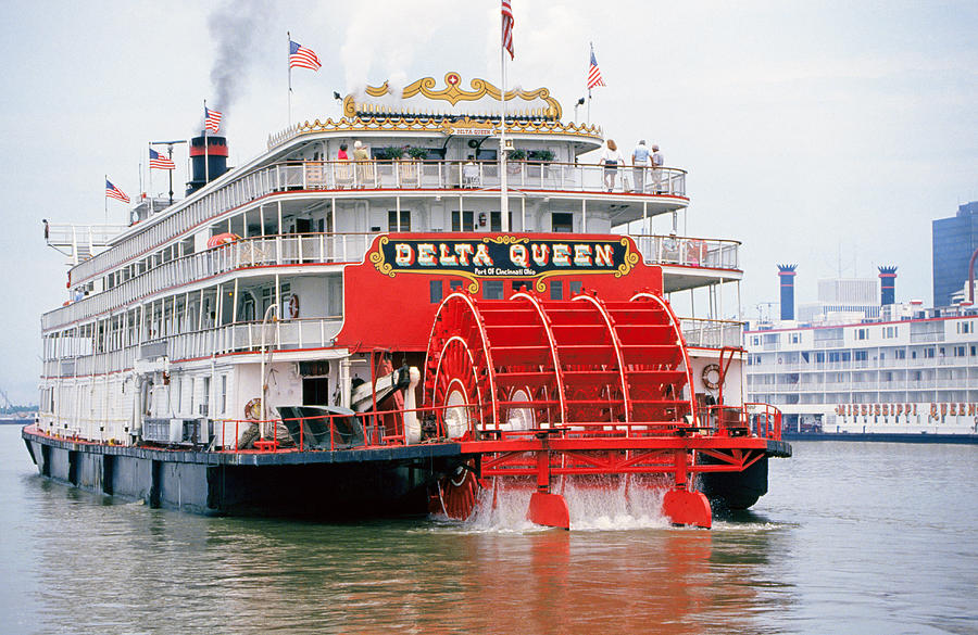 The Mississippi Queen Photograph by Buddy Mays - Pixels