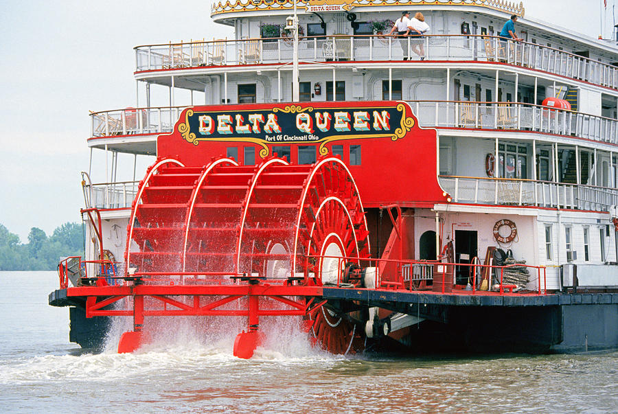 The Delta Queen Photograph by Buddy Mays