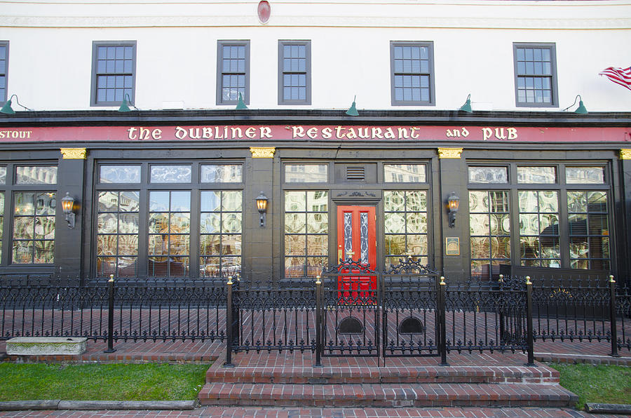 Dubliner Photograph - The Dubliner Pub - Washinton DC by Bill Cannon