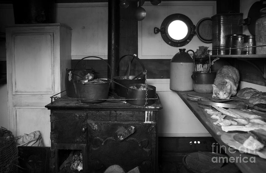 The Dunbrody Crews Kitchen Photograph by RicardMN Photography