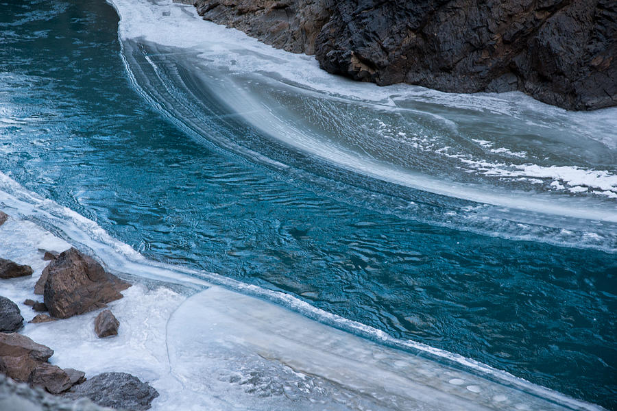 The Enchanting Blue Waters Of The Mighty Zanskar Photograph