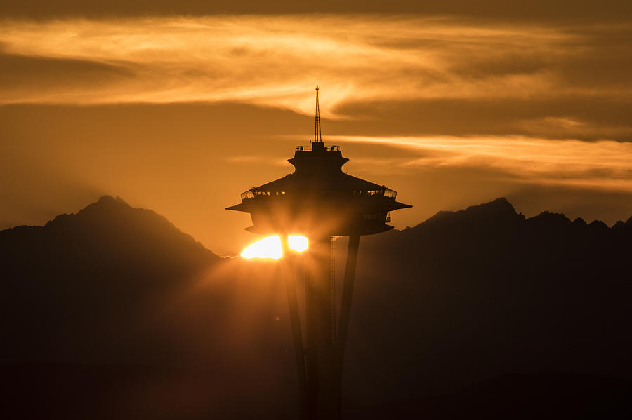 The end of a beautiful Seattle day Photograph by Matt McDonald