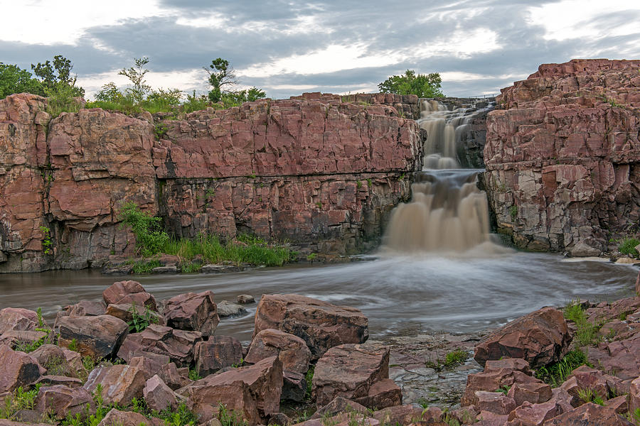 Falls Park in  Sioux Falls South Dakota Photograph by Willie Harper