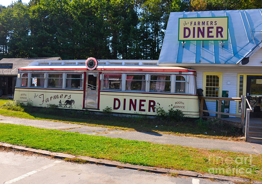 The Farmers Diner Photograph by Wanda-Lynn Searles