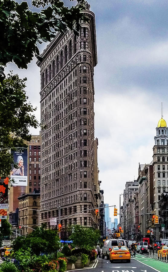 The Flatiron Building Photograph by Srinivasan Venkatarajan - Fine Art ...