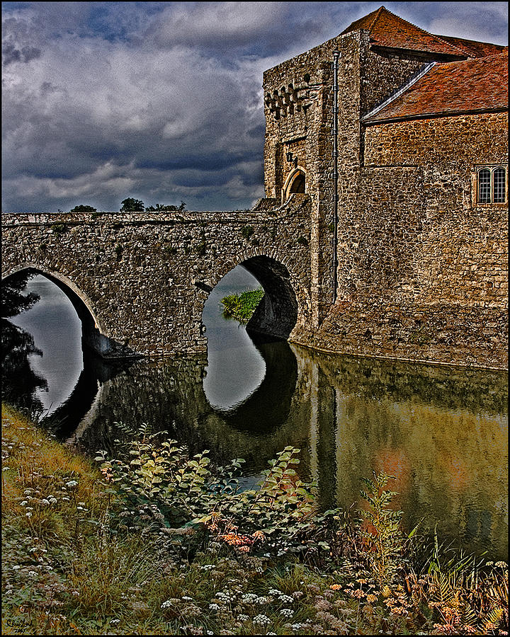The Gatehouse and Moat at Leeds Castle Photograph by Chris Lord