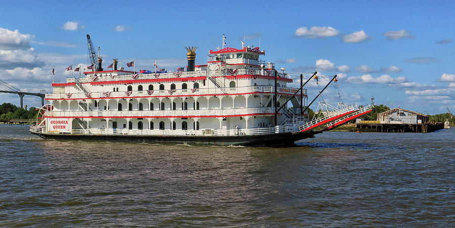 The Georgia Queen Photograph by Dave Mills