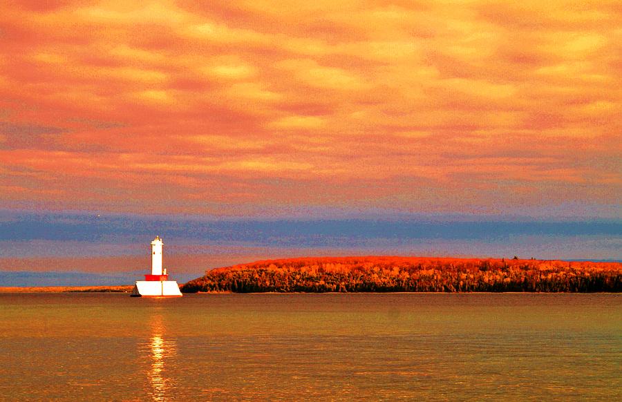The Harbor Light Photograph by Daniel Thompson
