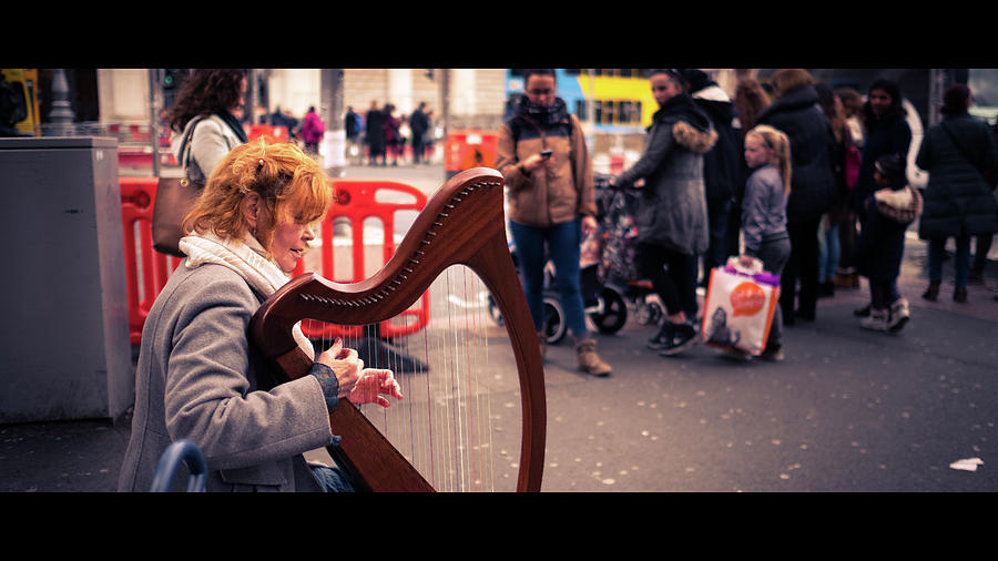 Music Photograph - The harpist - Dublin, Ireland - Color street photography by Giuseppe Milo