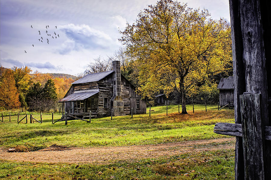 Farm Photograph - The Parker-Hickman Homestead #2 by Priscilla Burgers