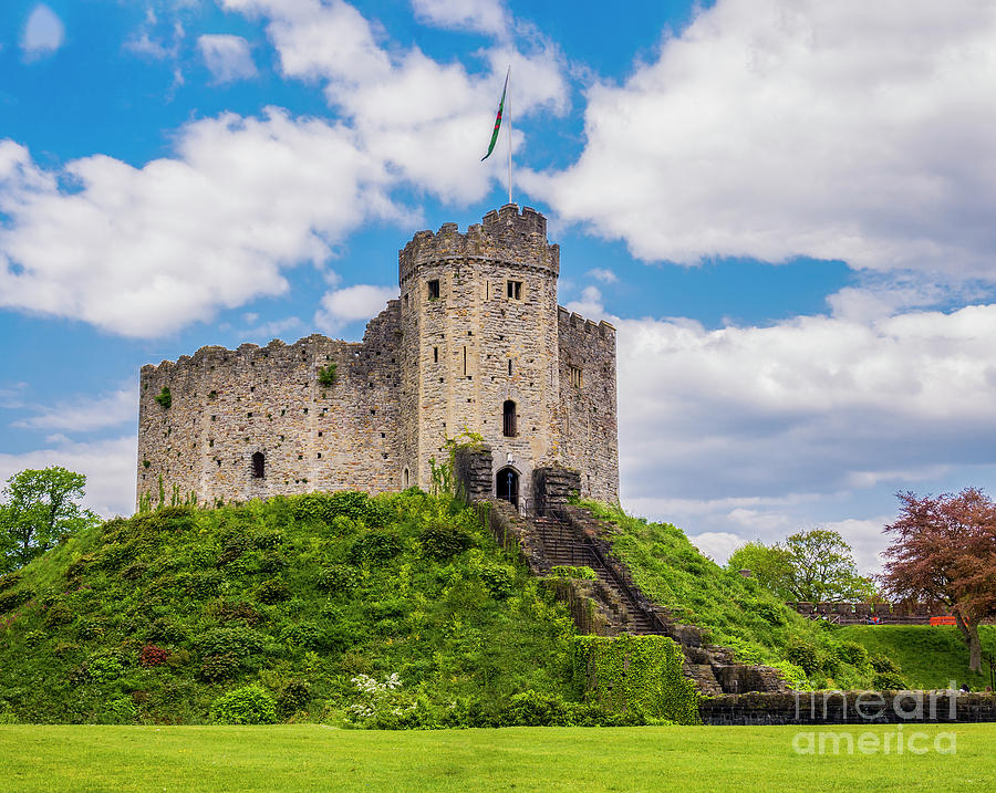 The Keep, Cardiff Castle Photograph by Jim Orr