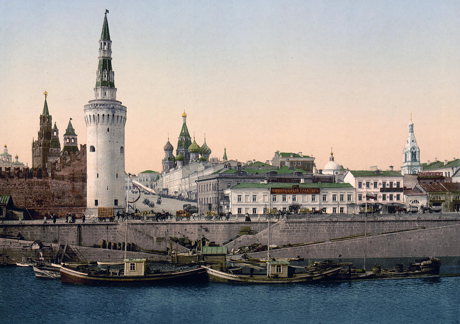 The Kremlin towards the Place rouge in Moscow - Russia - ca 1900 Photograph by International  Images